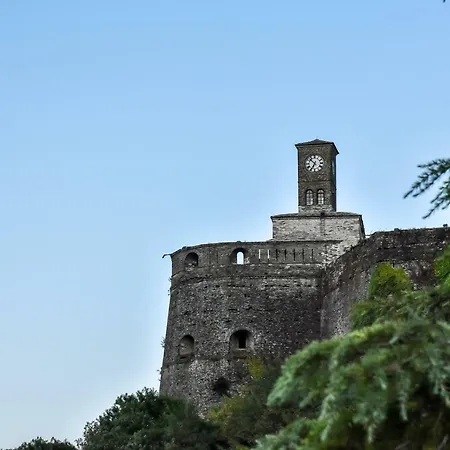 Sofra 2* Gjirokaster